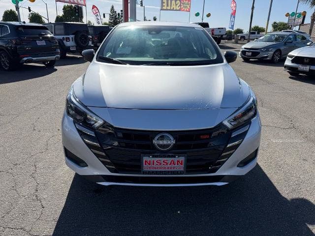 New 2025 Nissan Versa SR w/ Trunk Package FWD image 2
