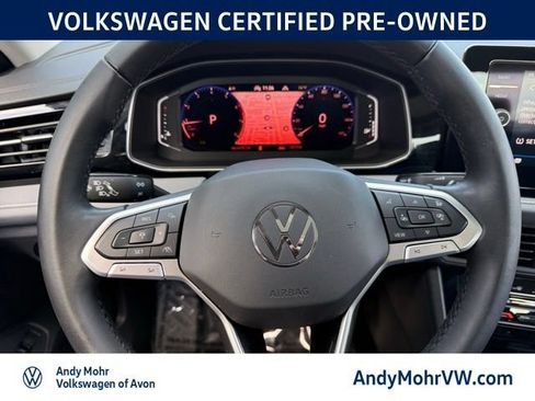 Used 2025 Volkswagen Jetta SEL FWD image 21
