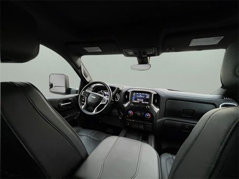 Used 2023 Chevrolet Silverado 3500 High Country w/ Z71 Off-Road Package image 35