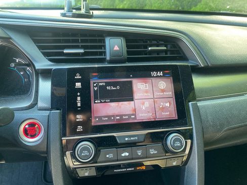 Used 2018 Honda Civic EX image 14