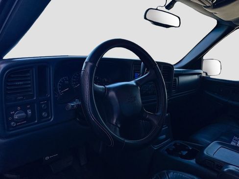 Used 2002 Chevrolet Silverado 1500 LT image 11