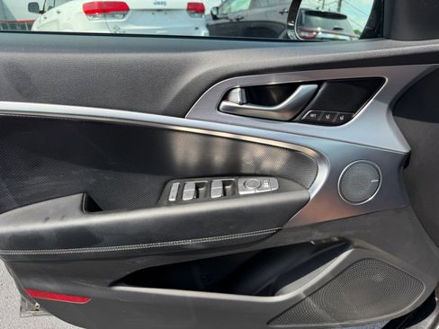 Used 2019 Genesis G70 2.0T Advanced w/ Elite Package image 34