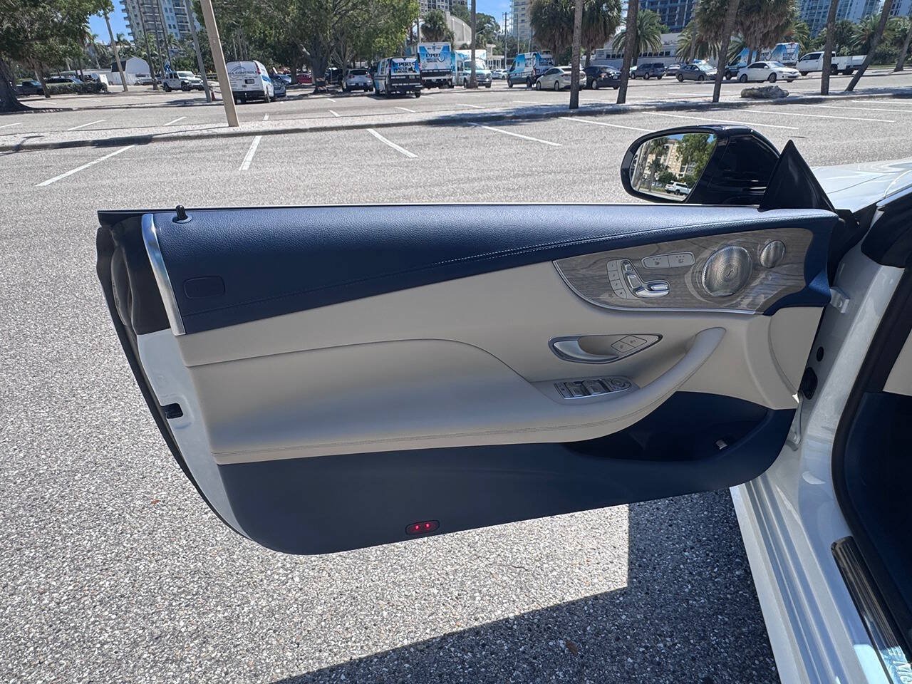 Used 2022 Mercedes-Benz E 450 Cabriolet image 63