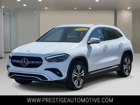 Used 2025 Mercedes-Benz GLA 250 4MATIC image 1
