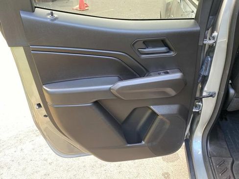 Used 2025 Chevrolet Colorado W/T w/ Advanced Trailering Package RWD image 10