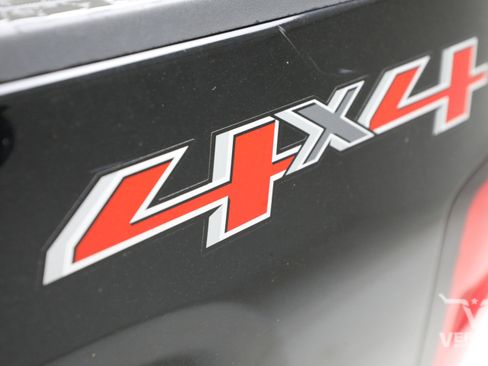 Used 2015 Chevrolet Silverado 1500 High Country w/ High Country Premium Package image 12