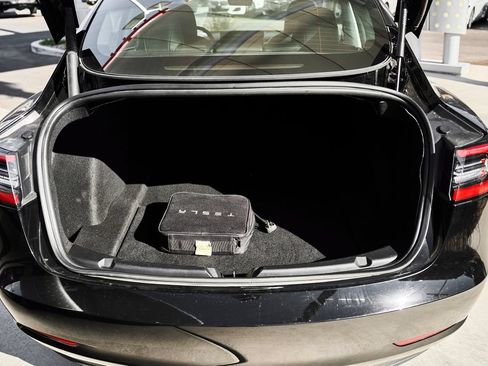 Used 2023 Tesla Model 3 Standard Range RWD image 7