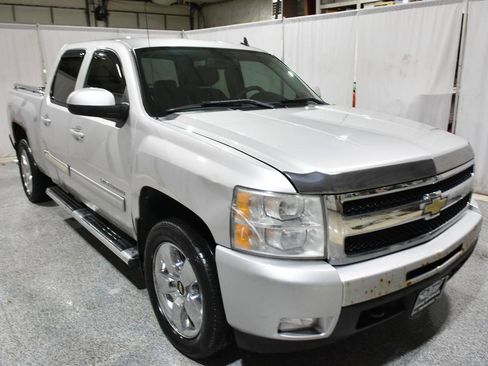 Used 2011 Chevrolet Silverado 1500 LTZ w/ LTZ Plus Package image 23