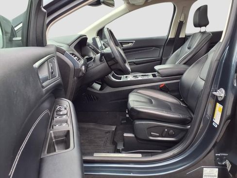 Used 2022 Ford Edge Titanium image 30