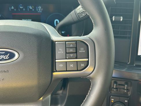 New 2026 Ford F250 Lariat w/ Black Appearance Package AWD/4WD image 43