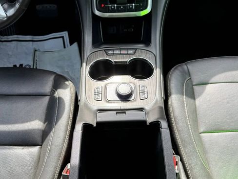 Used 2020 GMC Acadia SLT AWD/4WD image 34