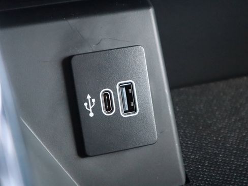 New 2025 Ford F150 Lariat w/ Equipment Group 501A Mid image 28