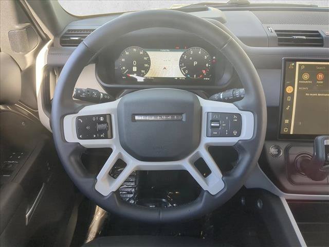 Used 2026 Land Rover Defender 130 X-Dynamic SE AWD/4WD image 12