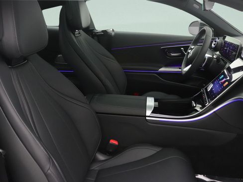 New 2026 Mercedes-Benz CLE 450 4MATIC Coupe image 7