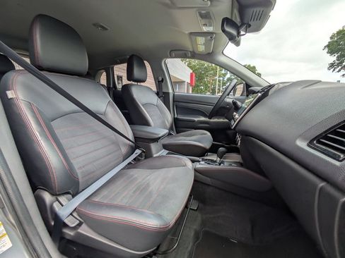Used 2025 Mitsubishi Outlander Sport SE AWD/4WD image 30