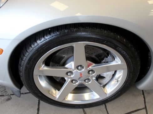 Used 2006 Chevrolet Corvette 2dr Conv w/ Preferred Equipment Group image 20