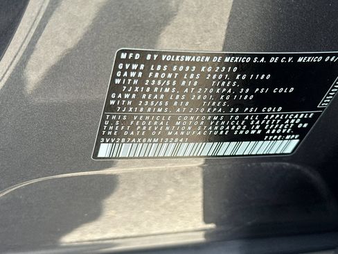 Used 2022 Volkswagen Tiguan SE AWD/4WD image 34