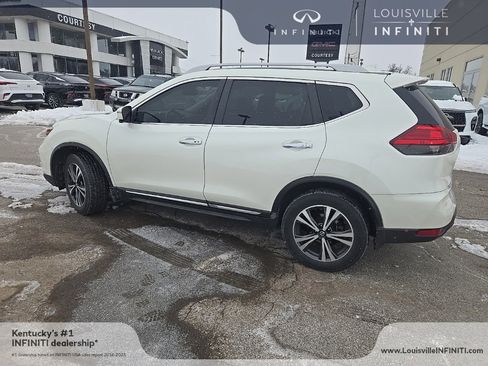 Used 2017 Nissan Rogue SL w/ SL Premium Package image 5