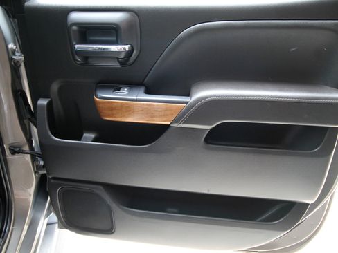 Used 2017 Chevrolet Silverado 3500 LTZ w/ Duramax Plus Package image 42