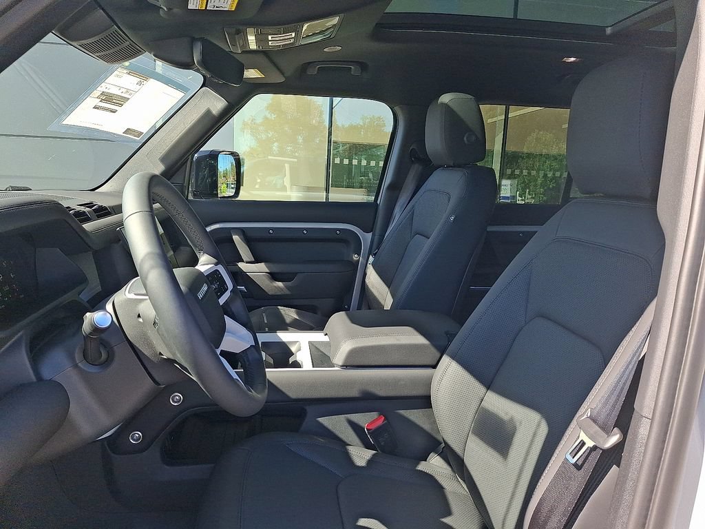 New 2026 Land Rover Defender 110 X-Dynamic SE AWD/4WD image 8
