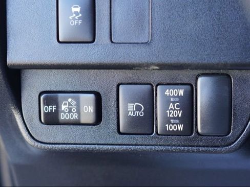 Used 2023 Toyota Tacoma TRD Off-Road w/ Technology Package image 21