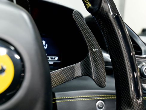 Used 2017 Ferrari 488 Spider RWD image 88