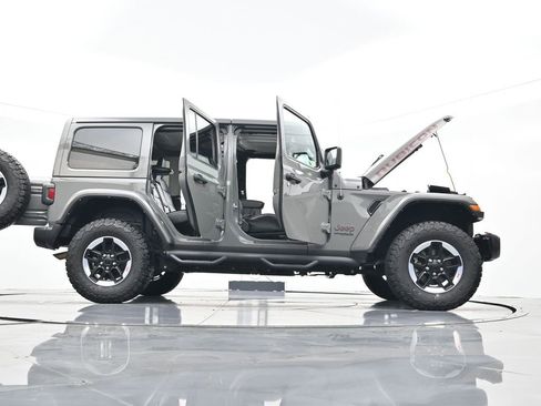 Used 2022 Jeep Wrangler Unlimited Rubicon w/ Dual Top Group image 44