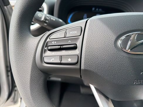 New 2026 Hyundai Venue SE FWD image 16
