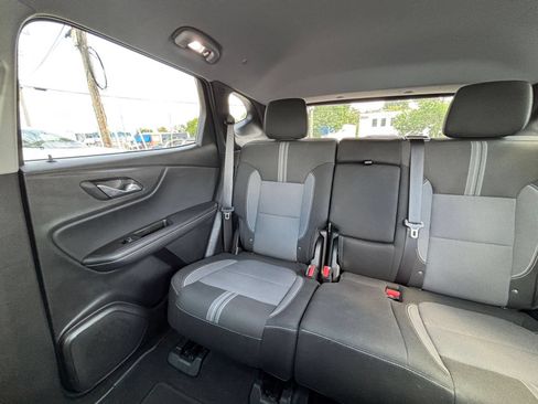 Used 2025 Chevrolet Blazer LT FWD image 35