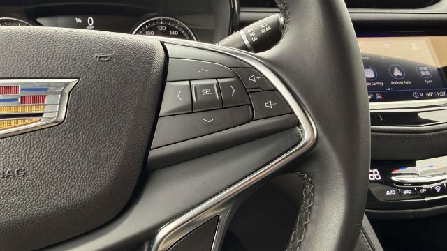 Certified 2024 Cadillac XT5 Luxury w/ LPO, Floor Liner Package AWD/4WD image 69
