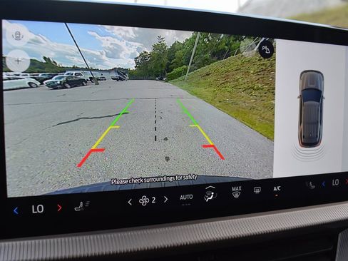 Used 2025 Ford Explorer Active image 17