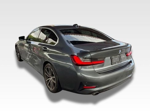 Used 2019 BMW 330i Sedan w/ Convenience Package image 3