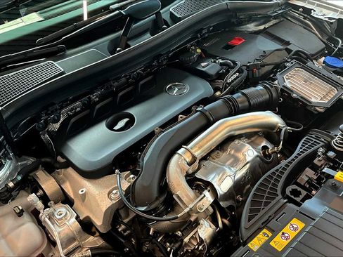 New 2025 Mercedes-Benz GLA 250 4MATIC image 17