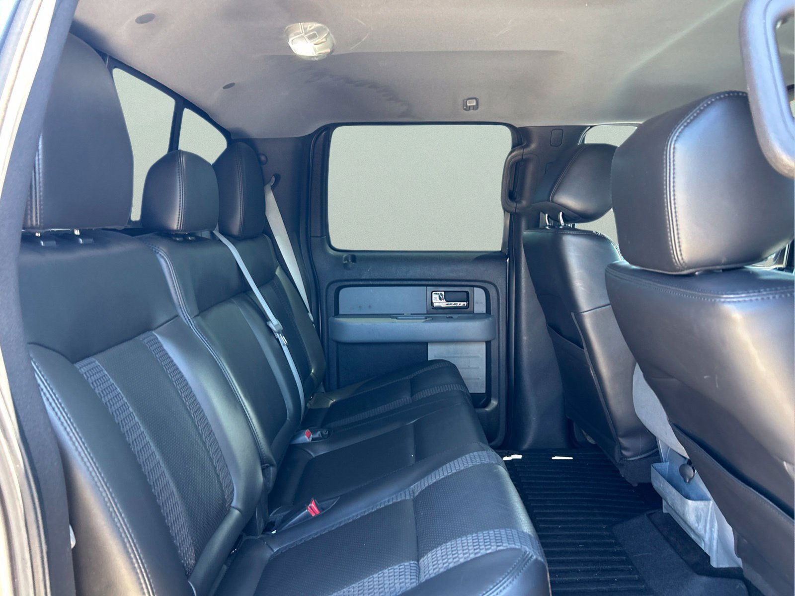 Used 2014 Ford F150 XLT w/ Equipment Group 302A Luxury AWD/4WD image 11