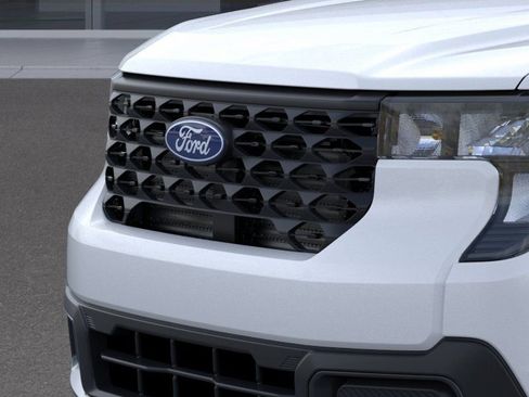 New 2025 Ford Maverick XLT w/ XLT Luxury Package FWD image 18