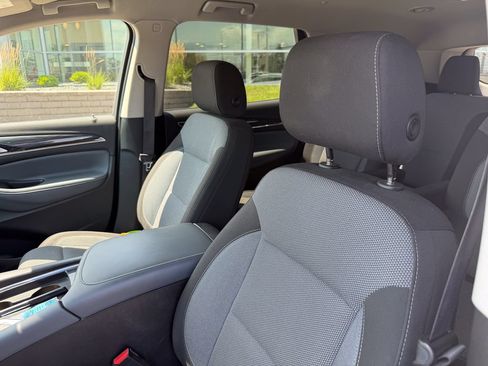 Used 2020 Buick Enclave Preferred FWD image 10