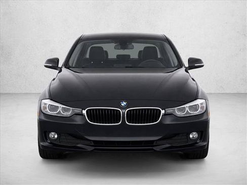 Used 2015 BMW 320i xDrive Sedan AWD/4WD image 2