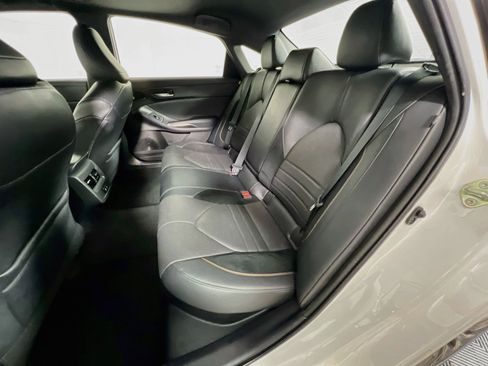 Used 2020 Toyota Avalon XSE w/ All Weather Liner Package FWD image 29