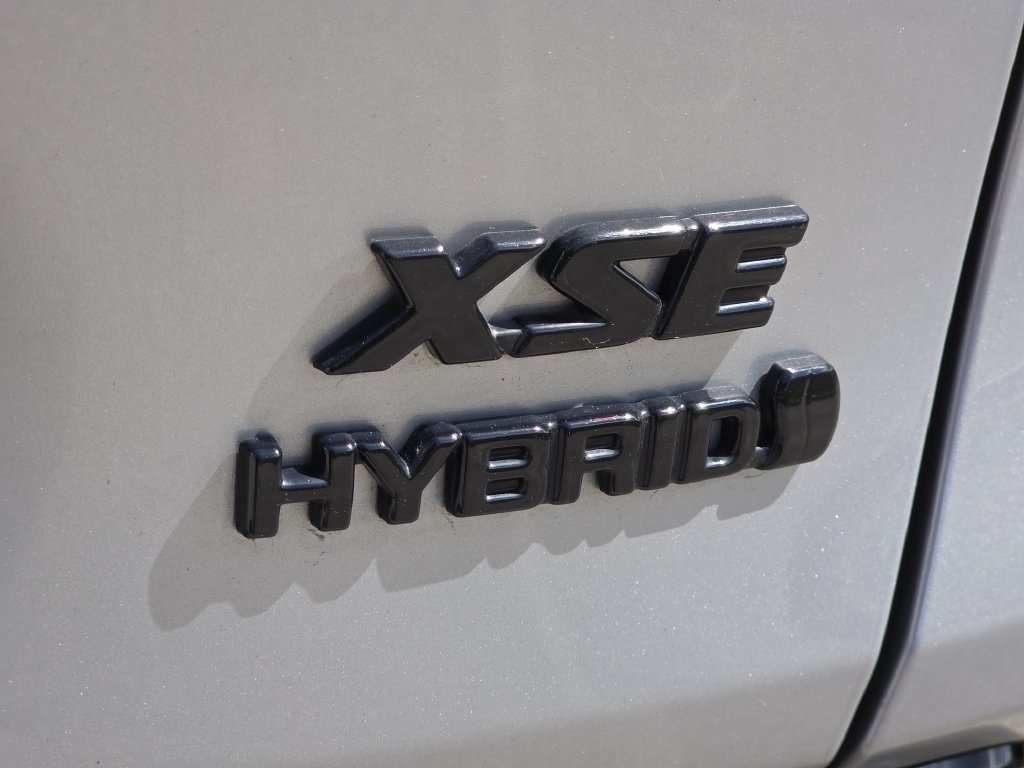 Used 2024 Toyota RAV4 XSE w/ Advanced Technology Package AWD/4WD image 33