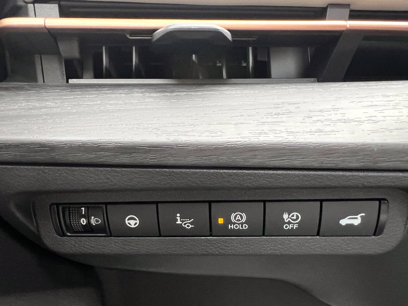 Used 2023 Nissan Ariya FWD image 44