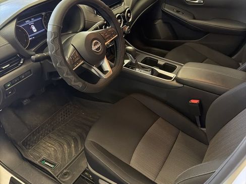 Used 2024 Nissan Sentra SV w/ All-Weather Package FWD image 2