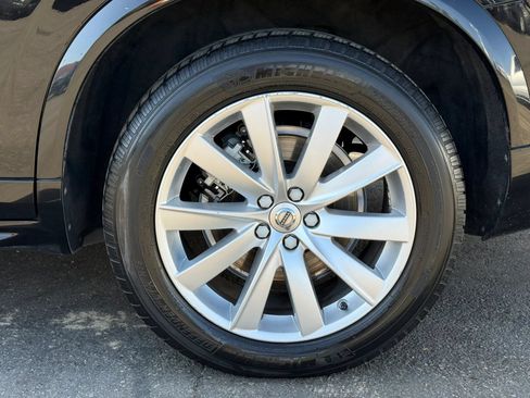 Used 2016 Volvo XC90 T6 Momentum w/ Vision Package AWD/4WD image 12