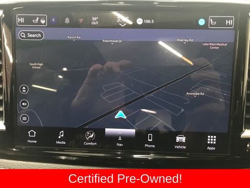Used 2025 Chrysler Pacifica Limited image 19