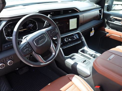 New 2026 GMC Sierra 2500 Denali Ultimate AWD/4WD image 12