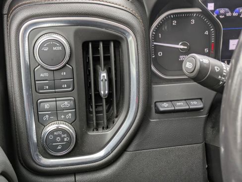 Used 2021 GMC Sierra 2500 AT4 w/ AT4 Premium Plus Package image 17