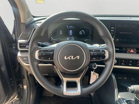Used 2024 Kia Sportage LX FWD image 12