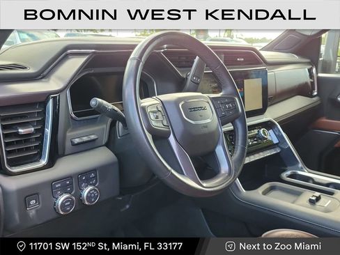 Used 2025 GMC Sierra 2500 Denali Ultimate w/ Max Trailering Package image 7