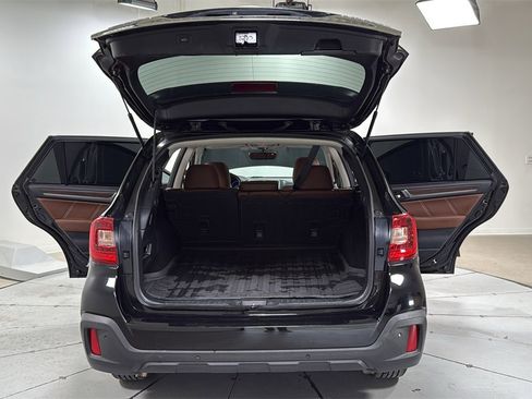 Used 2019 Subaru Outback 3.6R Touring w/ Popular Package #3A image 16