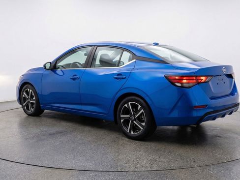 Used 2025 Nissan Sentra SV image 6