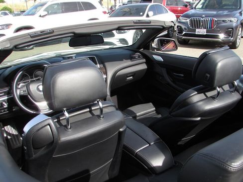Used 2012 BMW 650i Convertible image 19